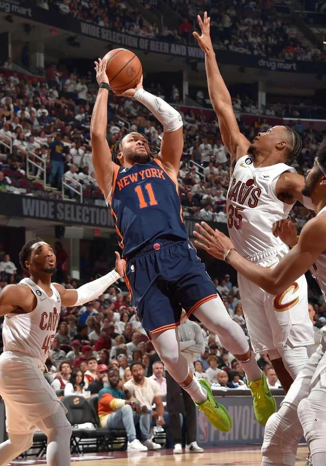 加时末段NBA常规赛传出新动向，芝加哥公牛更衣室发声，管理层表态——赛场秩序良好，年轻球员得到机的简单介绍-开云体育服务